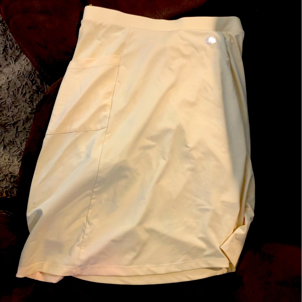 Pastel Yellow Snoga Size Medium